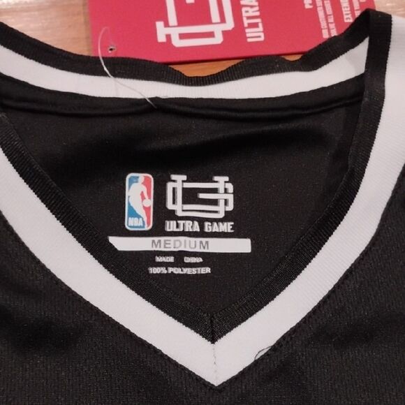 NBA Black and White V-Neck T-Shirt - Picture 2 of 5